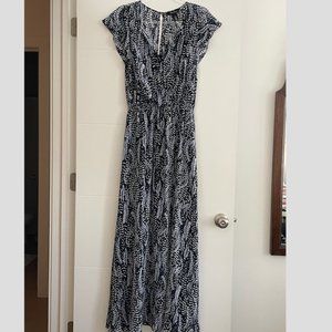 White House | Black Market Navy Blue and White Flutter Sleeve Maxi Dress